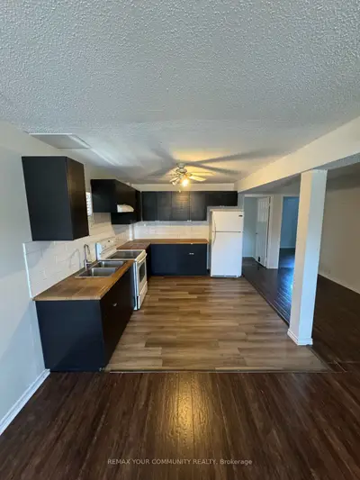 40 LESLIE Avenue, Barrie, ON L4N 9P1
