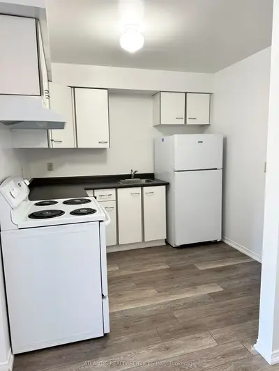 130 Bell Farm Road 312, Barrie, On L4m 6j4