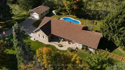 414 Horseshoe Valley Road E, Oro-medonte, On L0k 1e0