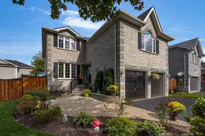 6 Whispering Pine Place, Barrie, On L4n 9r9