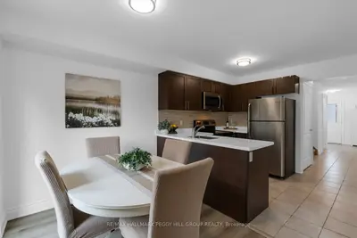 31 Madelaine Drive 3, Barrie, On L9j 0g8