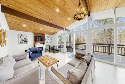 28 TIMCOURT Drive, Tiny, ON L9M 0B9