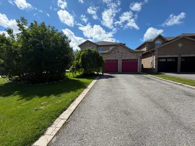 1 Buman Court, Barrie, On L4n 0l3