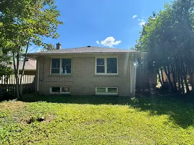 62 Melrose Avenue, Barrie, On L4m 2a9
