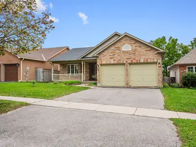 28 Harwood Drive, Barrie, On L4n 7b9