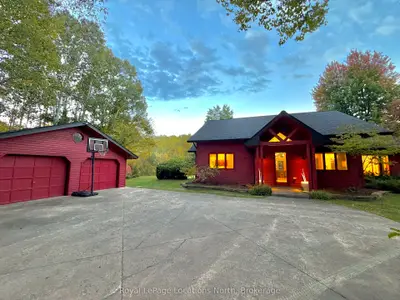 21 BUCKINGHAM Boulevard, Clearview, ON L9Y 3Y9
