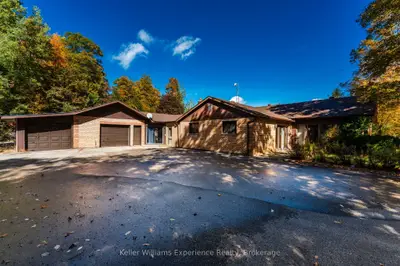 900 Champlain Road, Tiny, On L9m 0e3