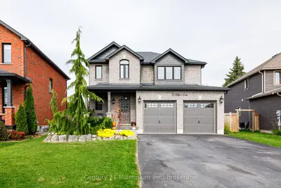 13 Gilpin Crescent, Collingwood, On L9y 0z2