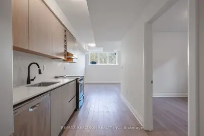 101 Sophia St W Street, Barrie, On L4n 1j4