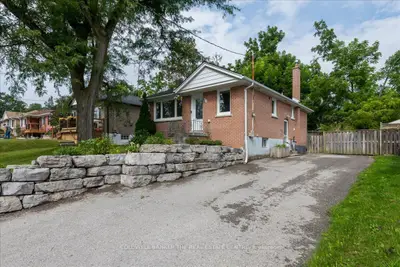 18 AGNES Street, Barrie, ON L4M 2S2