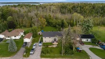 4261 Huronia Road, Severn, On L3v 0g6