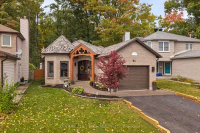 61 Orwell Crescent, Barrie, On L4n 6m6
