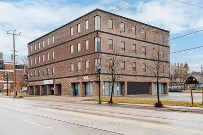 100 Colborne Street W 100-300, Orillia, On L3v 2y9