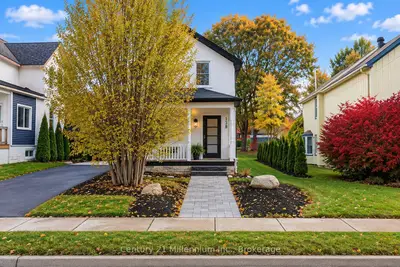 138 Peel Street, Collingwood, On L9y 3v4