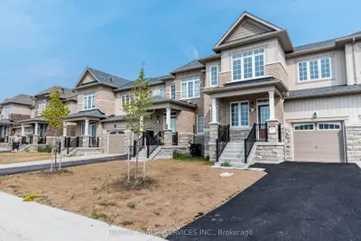73 Central Square Boulevard, Wasaga Beach, On L9z 0l9