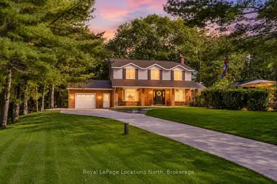 8 Seeley Court, Wasaga Beach, On L9z 2a7