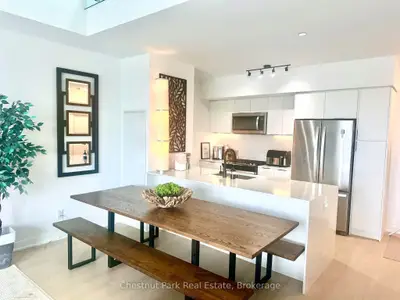 31 Huron Street 617, Collingwood, On L9y 5t7