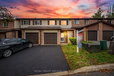 52 Adelaide Street 42, Barrie, On L4n 3t5