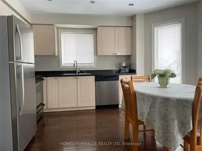22 Mckenzie Crescent, Barrie, On L4n 5r6
