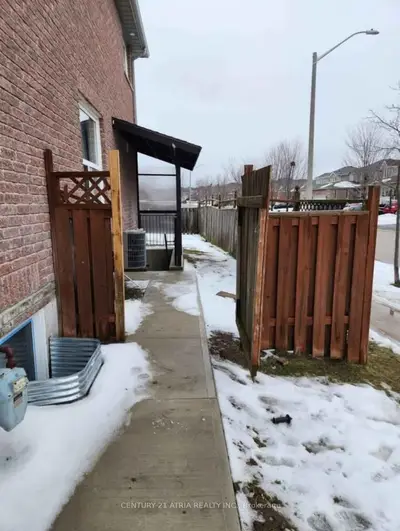 148 DEAN Avenue, Barrie, ON L4N 0V7