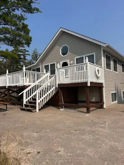 201 SHORE Lane, Wasaga Beach, ON L9Z 2J3