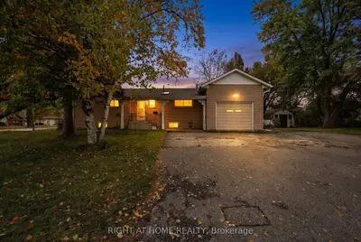 1080 County Road 42, Clearview, On L0m 1s0