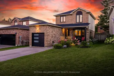 12 Grasett Crescent, Barrie, On L4n 6z8