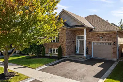 25 CRANBERRY Lane, Barrie, ON L4N 0Z1