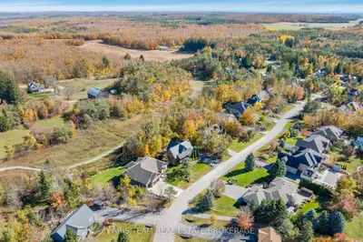 17 Bridle Path, Oro-medonte, On L0l 2l0