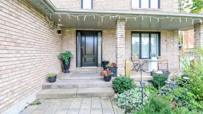 61 Barwick Drive W, Barrie, On L4n 6z5