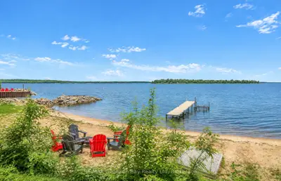 12 Robins Point Road, Tay, On L0k 2a0