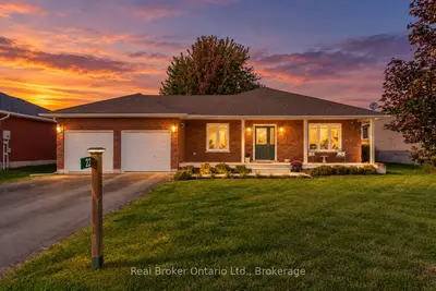 22 Burton Crescent, Springwater, On L0l 1p0