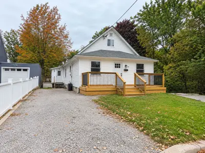 64 Bleeker Street 1, Orillia, On L3v 5z2