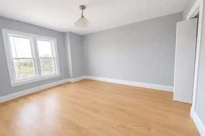 146 Bradford Street 2, Barrie, On L4n 3b3