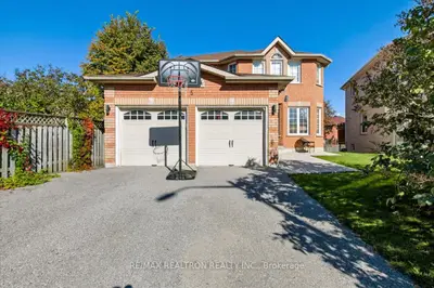 5 Widgeon Street, Barrie, On L4n 8w7
