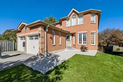 5 Widgeon Street, Barrie, On L4n 8w7