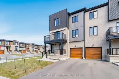 38 Silo Mews, Barrie, On L9j 0v3