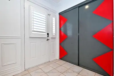 29 Madelaine Drive 6, Barrie, On L9j 0g8