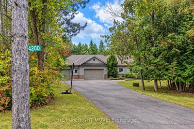 4200 Pine Valley Lane, Severn, On L3v 6h2
