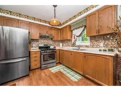 39 Livingstone Street W, Barrie, ON L4N 7J2