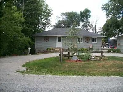 20 Robin's Lane, Kawartha Lakes, On L0k 1w0