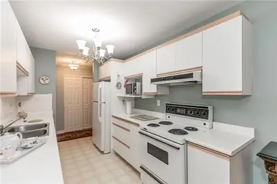 166 OWEN Street 102, Barrie, ON L4M 3H9