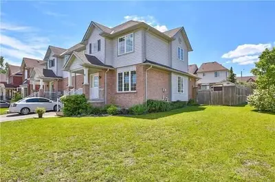 Semi-Detached in Barrie