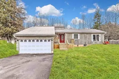 36 ALLEN Street, Oro-Medonte, ON L0L 1T0