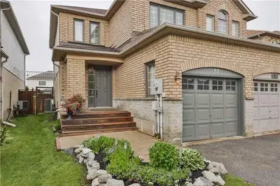 77 Leslie Street, Barrie, ON L4N 9P3