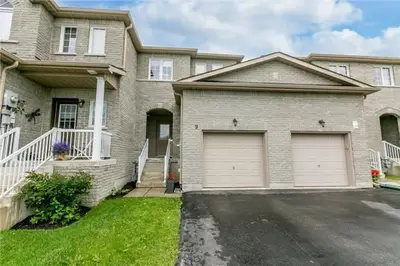 9 ARCH BROWN Court, Barrie, ON L4M 0C6