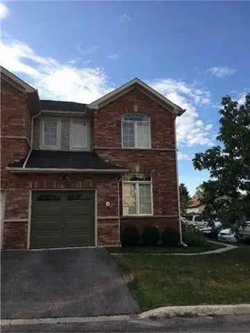 478 Regent Street #12, Orillia, ON L3V 4E3