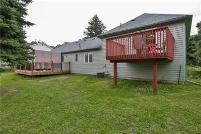 210 FOSTER Drive, Barrie, ON L4N 3X8