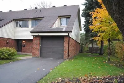 28 DONALD Street 36, Barrie, ON L4N 4S6