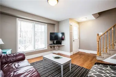 38 KENWELL Crescent 12, Barrie, ON L4N 0Z6